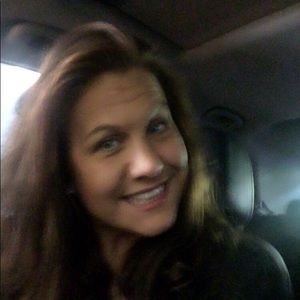 Meet your Posher, Traci